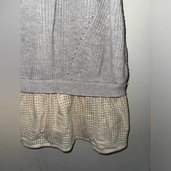 Mo:Vint Women’s Perforated Color Block Tank Top Size Small - Picture 3 of 5